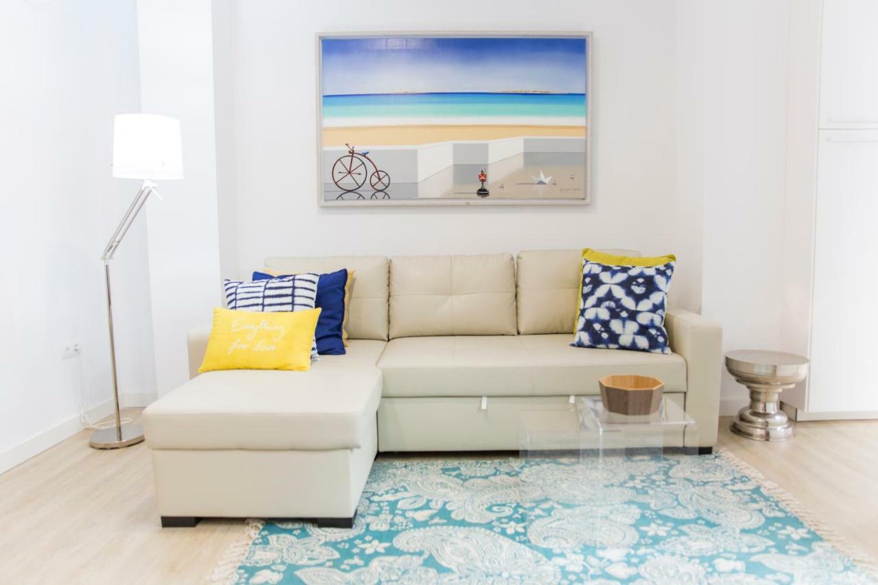 Piso Con Diseno Parras Apartment Malaga Ngoại thất bức ảnh