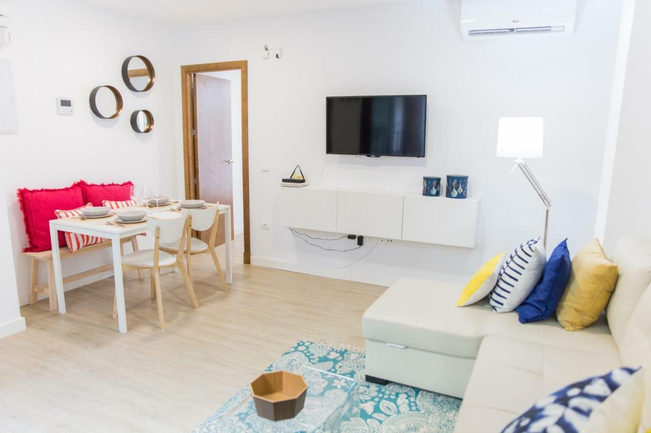 Piso Con Diseno Parras Apartment Malaga Ngoại thất bức ảnh